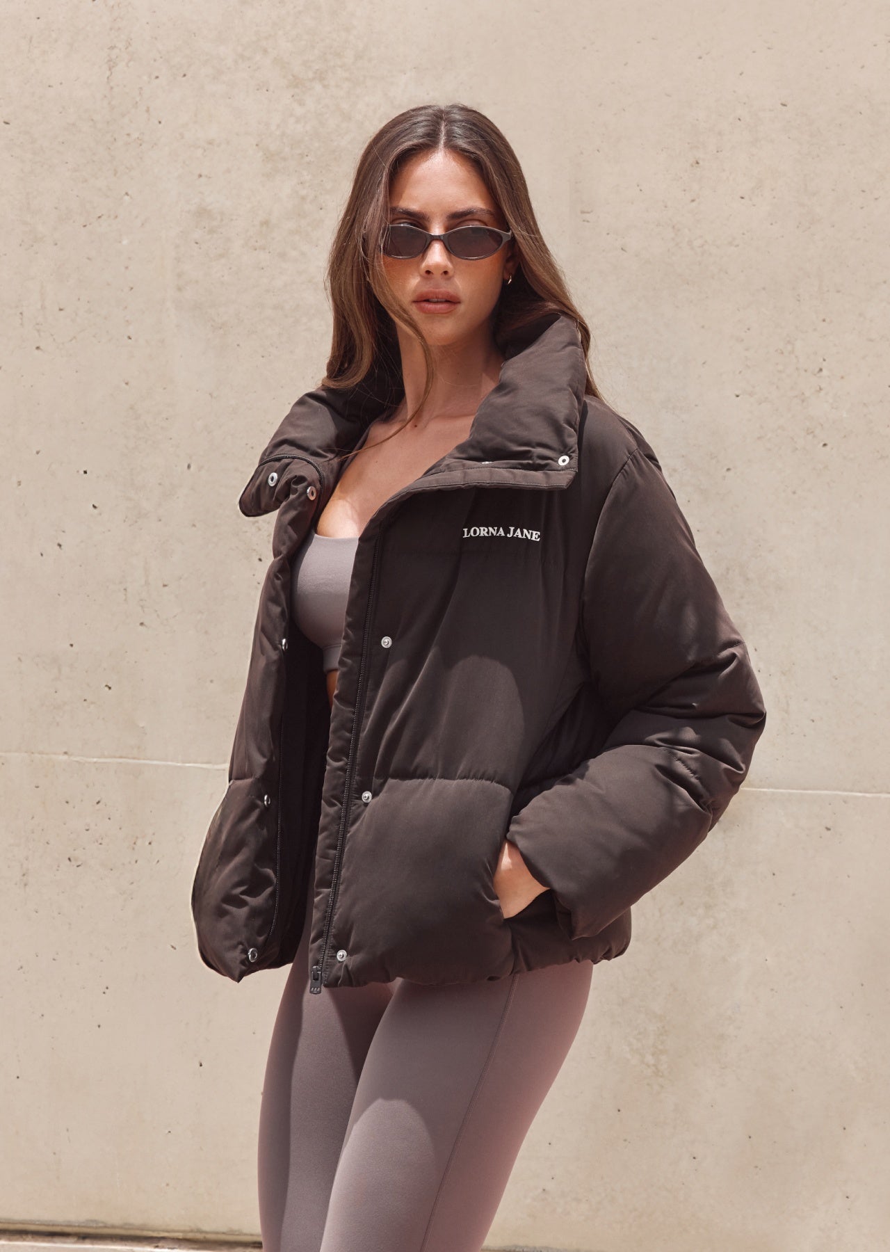 Clothing > Jackets, Hoodies and Sweats > Jackets