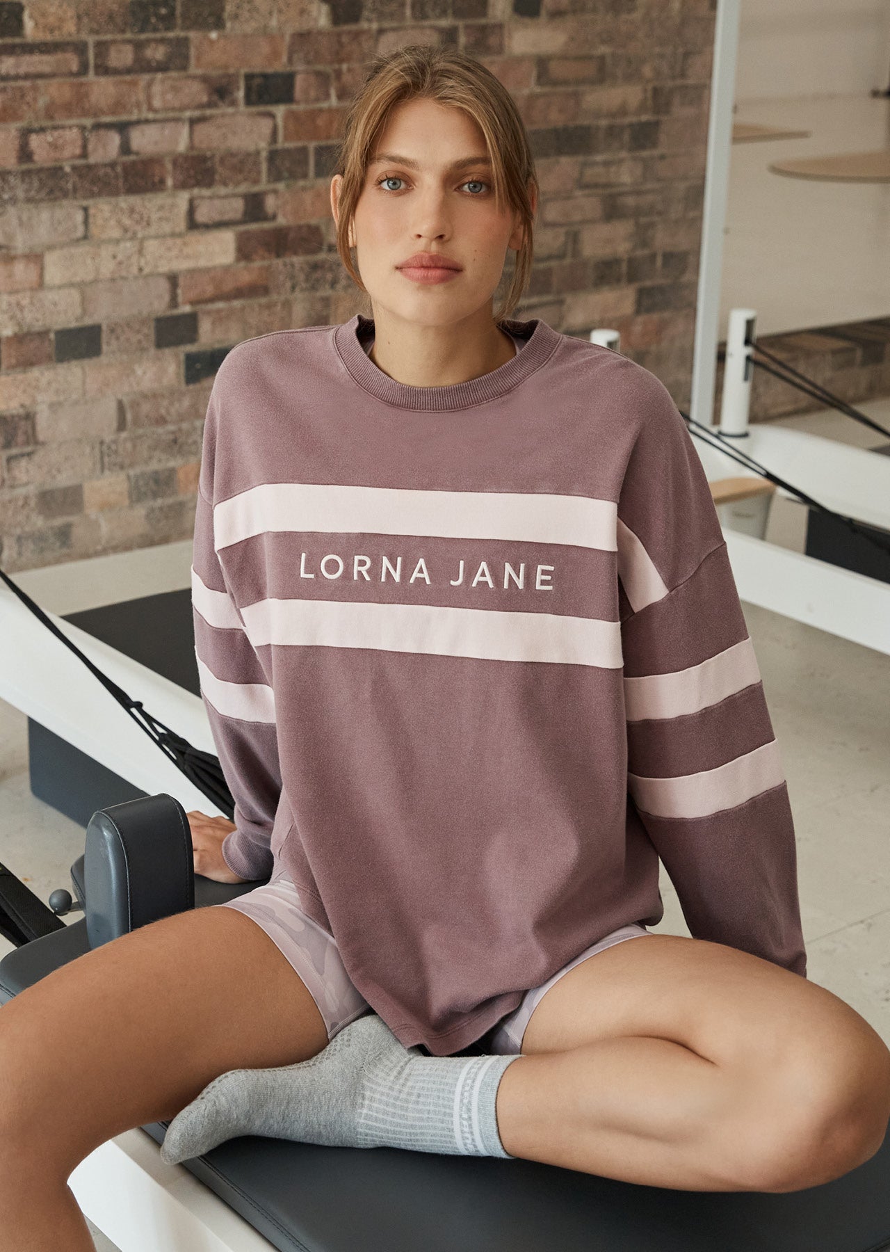 Clothing > Jackets, Hoodies and Sweats > Sweats > Oversized