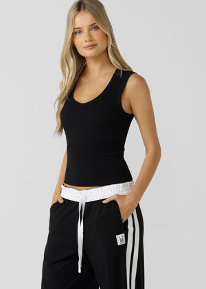 Lorna Jane Define Plunge Neck Tank - Black