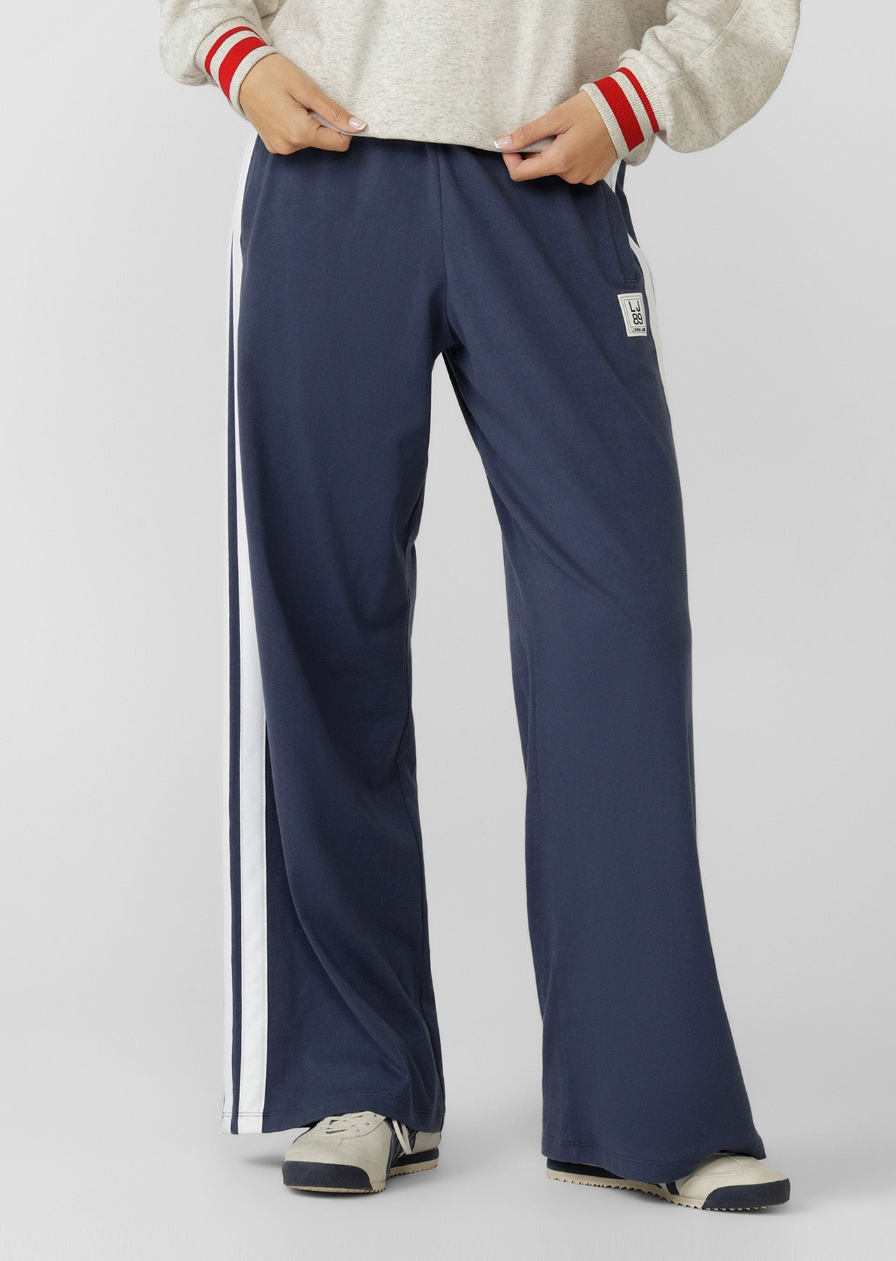 Clothing > Loungewear