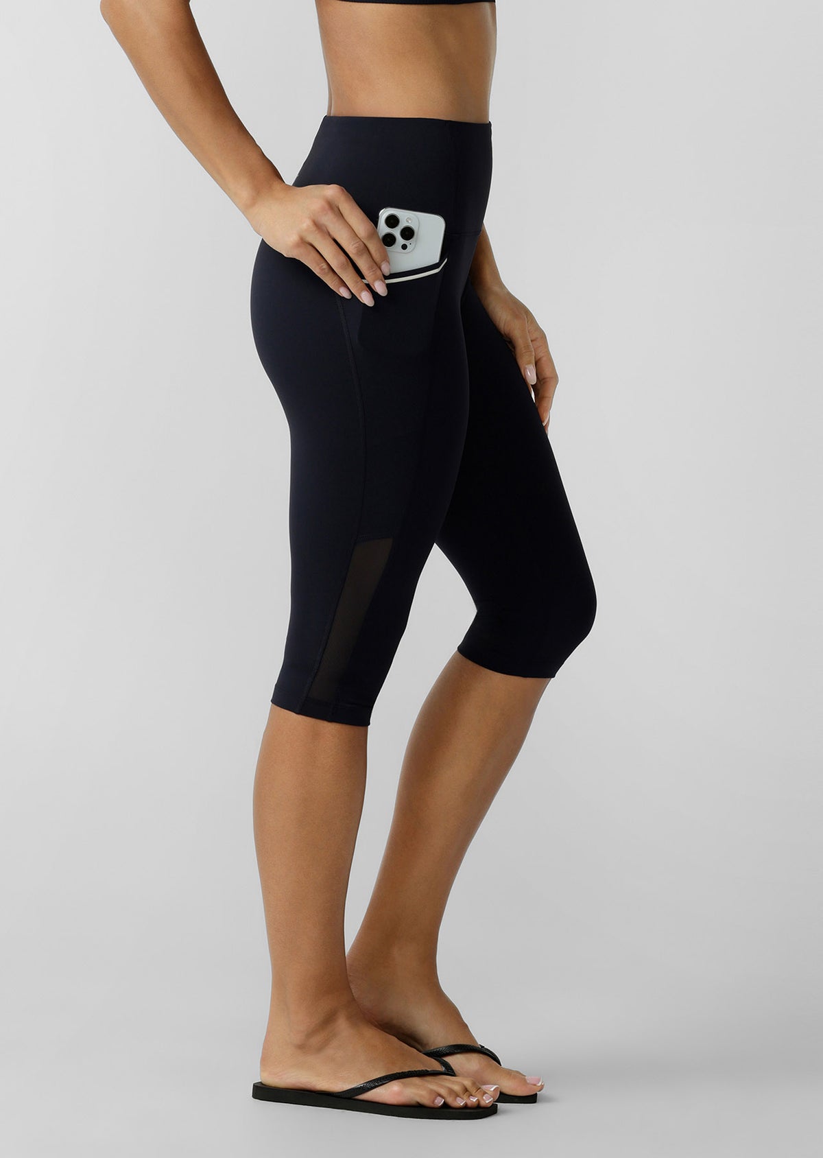 Lorna Jane Peak Performance No Ride 3 Pocket Capri Leggings - Midnight Blue