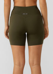 Lorna Jane Cinch And Support Phone Pocket Bike Shorts - Luxury Green