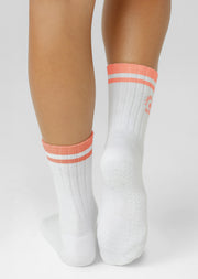 Lorna Jane Throwback Pilates Grip Crew Socks - White & Pale Peach