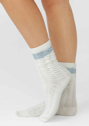 Lorna Jane LJ Cable Knit Scrunch Socks - Porcelain & Vibrant Sky