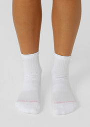 Lorna Jane LJ Quarter Crew Socks - White & Strawberry