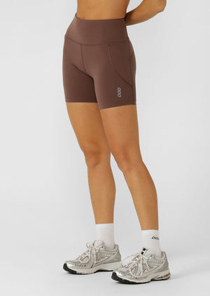 Lorna Jane Amy No Chafe Phone Pocket 14cm Bike Shorts - Cinnamon