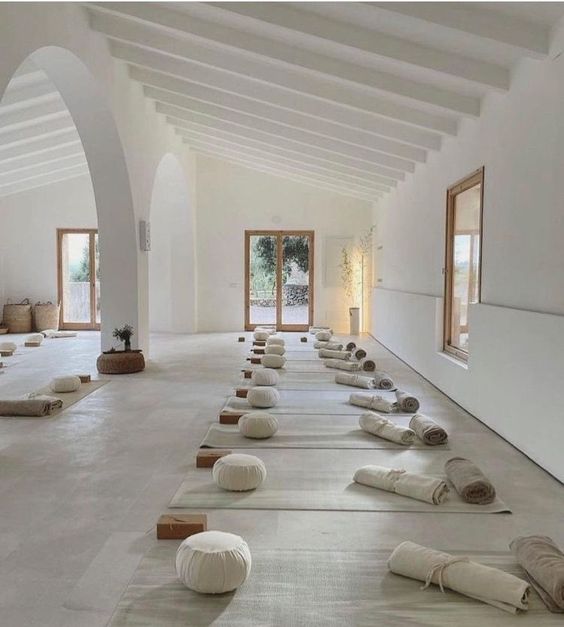 sound bathing retreat with yoga mats and meditation cushions